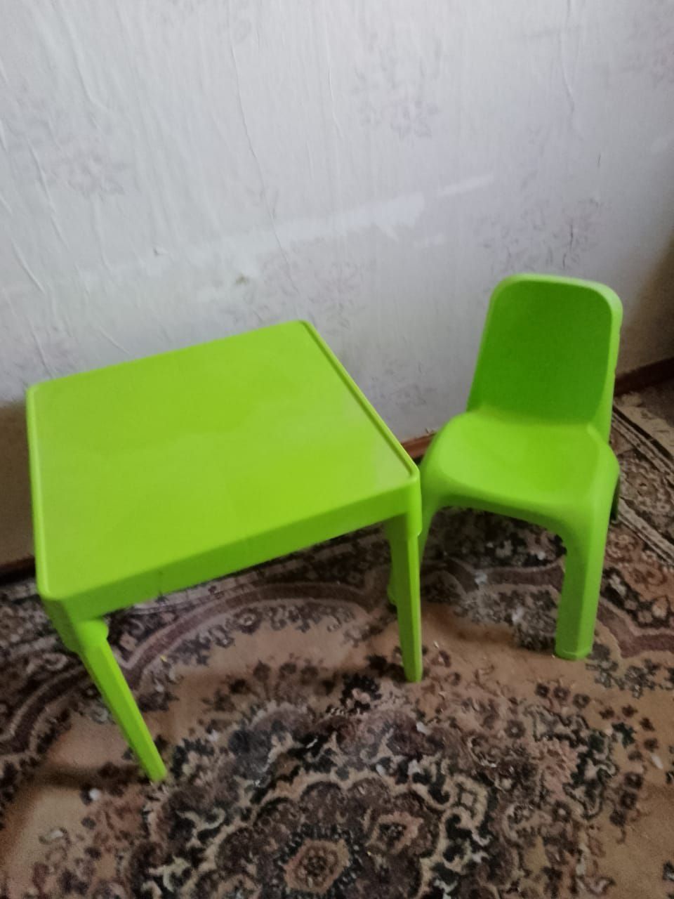 Комплект детский стул и стол