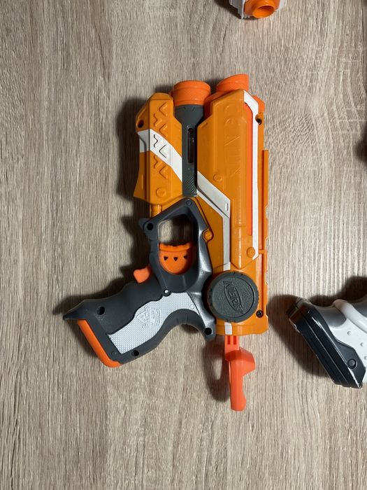 Pistolety na strzałki piankowe nerf