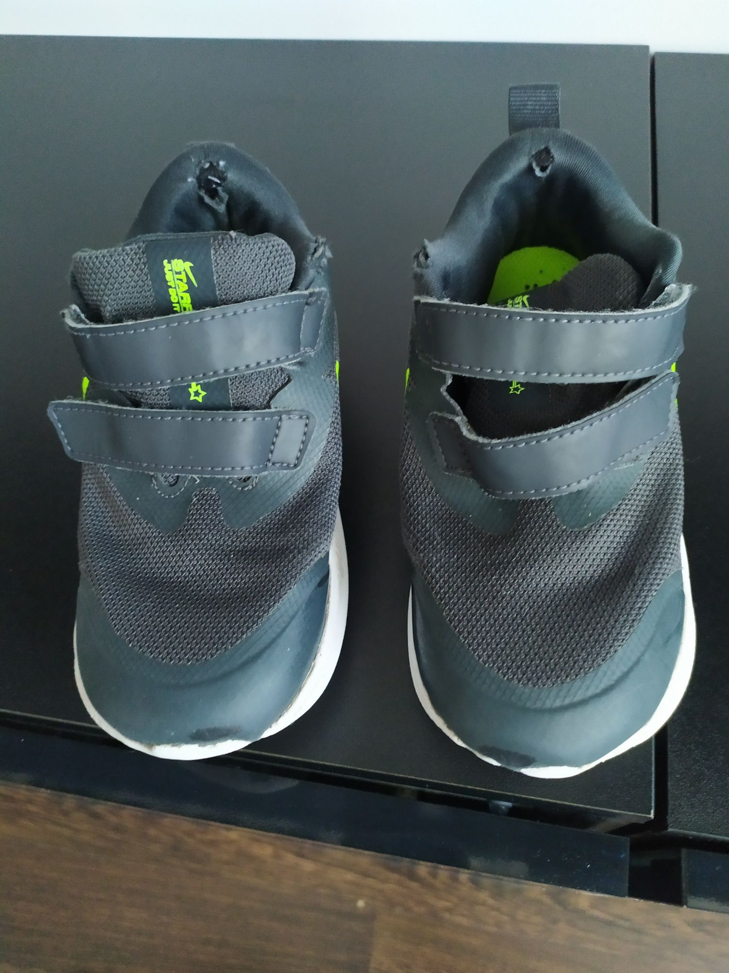 Buty sportowe chłopięce Nike rozm 27