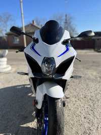 Suzuki GSX -R 1000