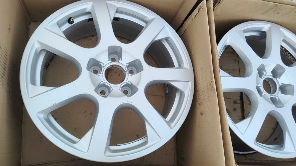 Oryginalne Felgi Aluminiowe Audi A4 B8 17 5x112 7J ET37