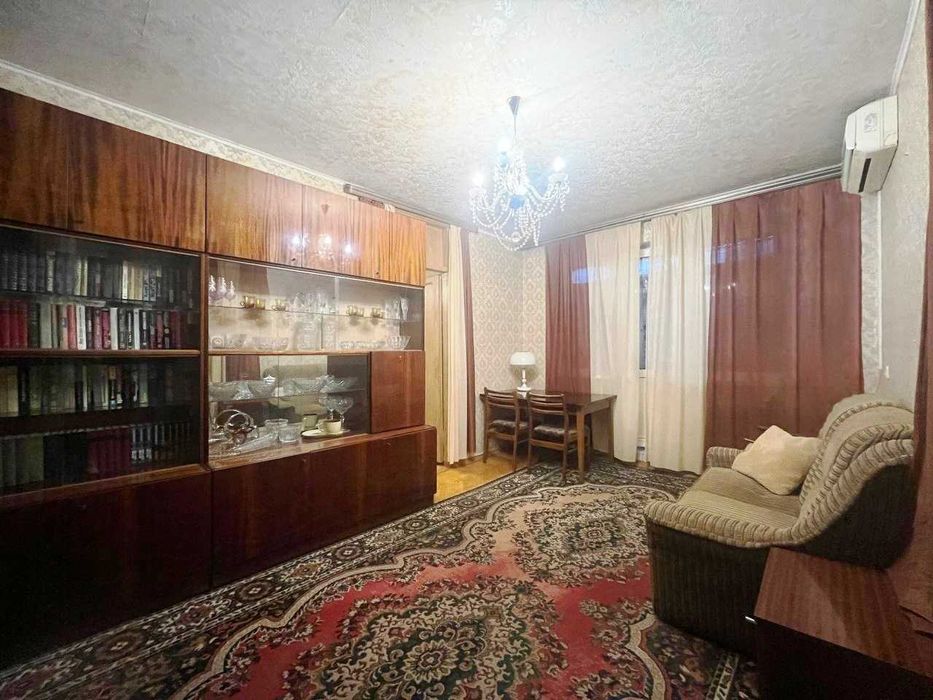 2к кв м.Армейская 1 мин. Все остается- мебель+техника!