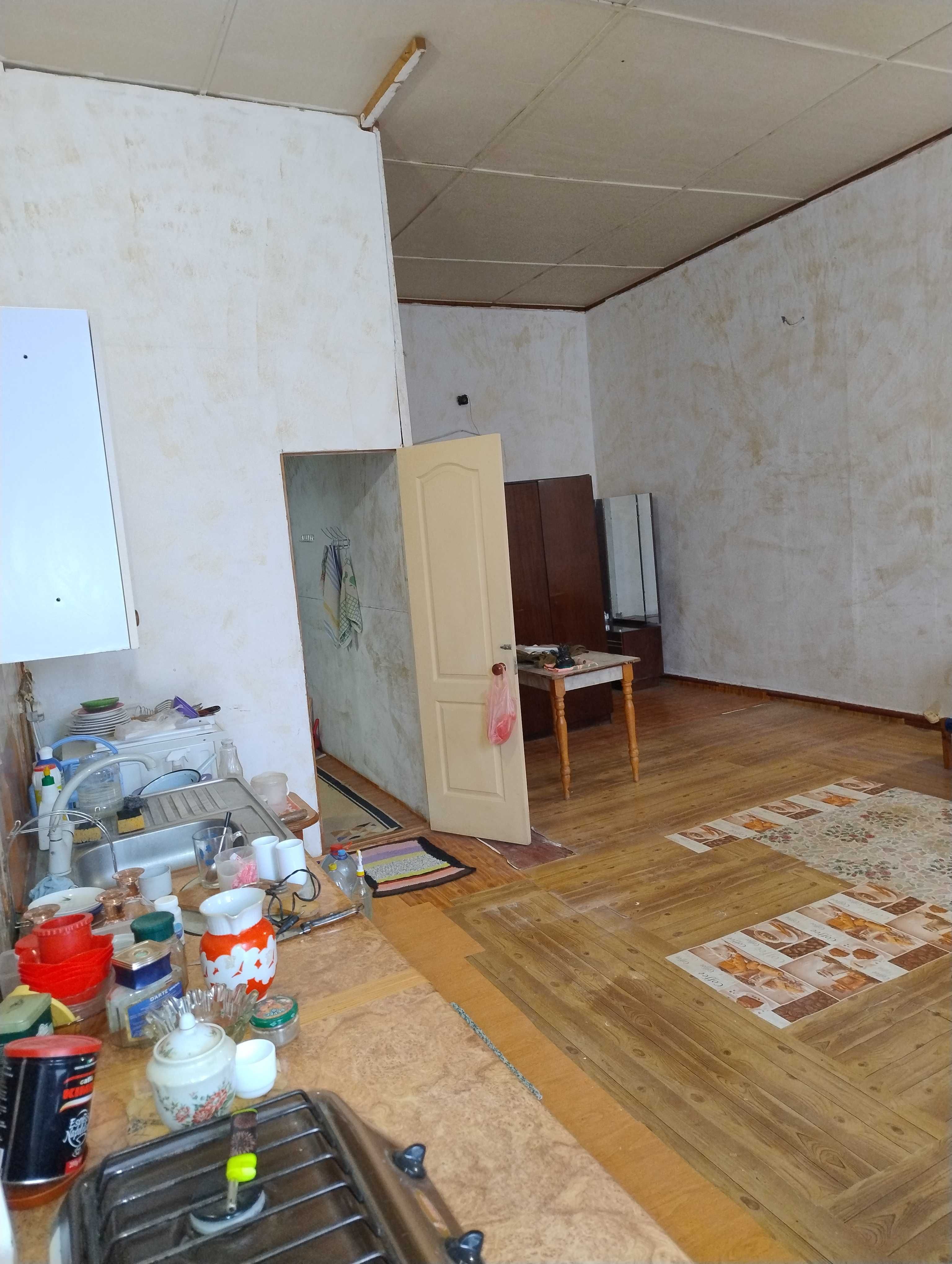 Продам 2-х ком кв. центр