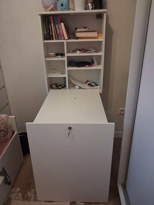 Biurko rozkładane z nadstawką nad biurko