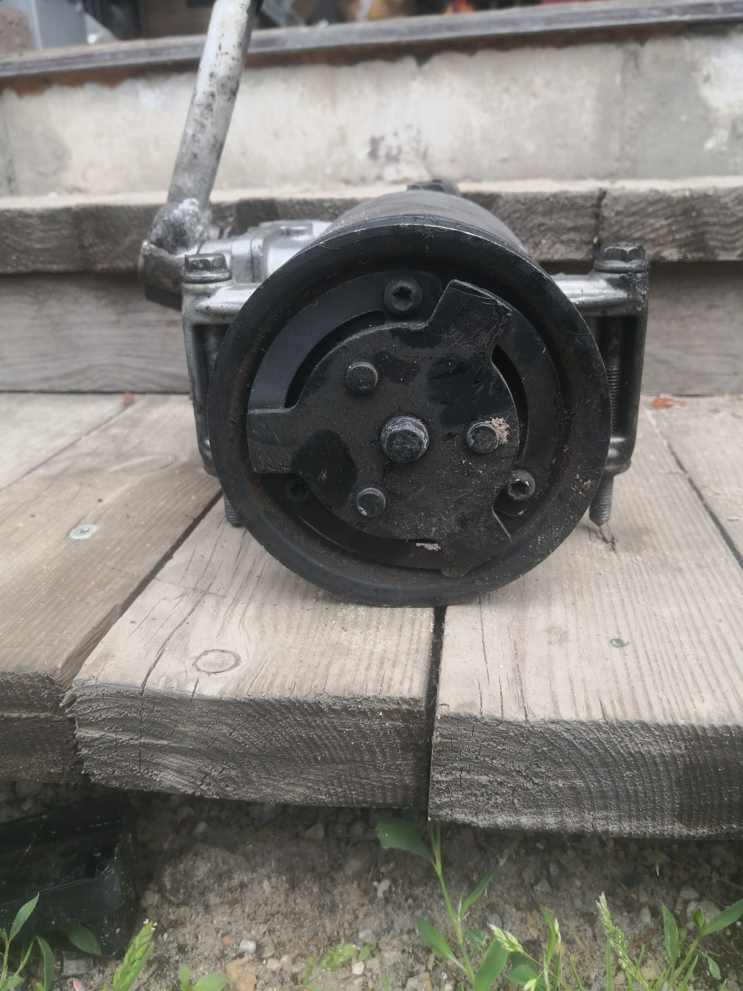 Kompresor klimatyzacji VW / AUDI
