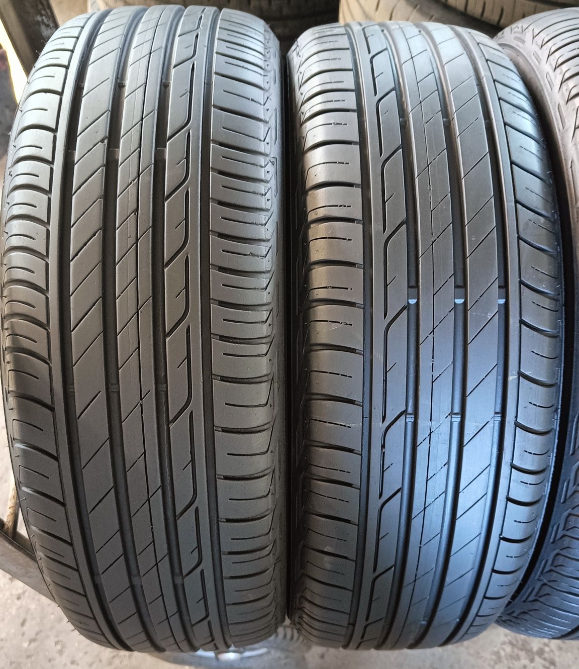 [586] 4 szt. Bridgestone Turanza T001 195/60/16 89H