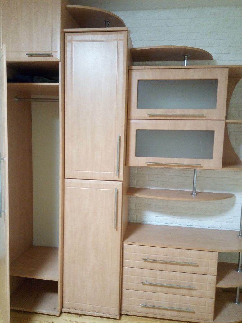 Продам  Стінку Або обміняю На шафу Купе!!!