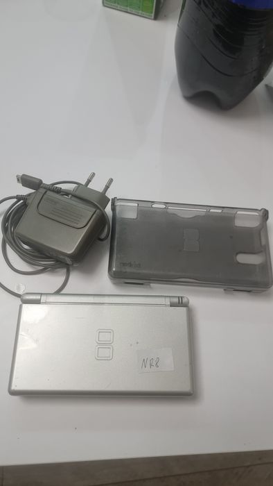 Nintendo ds lite srebrne