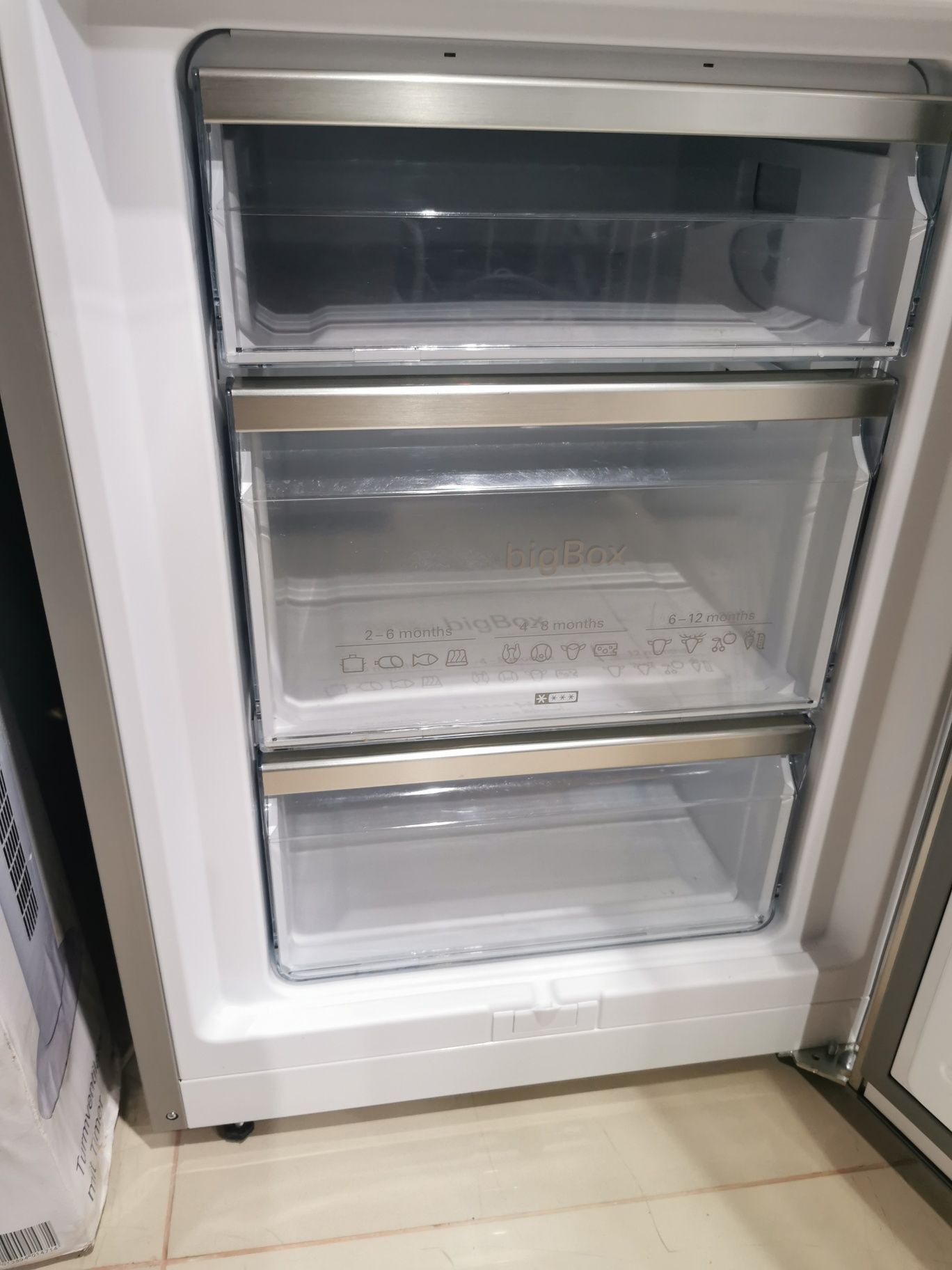 Холодильник Bosch-Siemens 2м