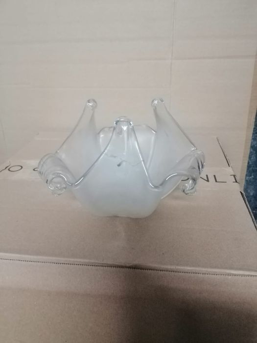 Lampa stojąca i żyrandol