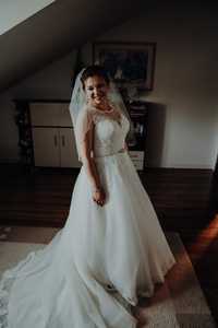 suknia  ślubna z welonem rozmiar 40