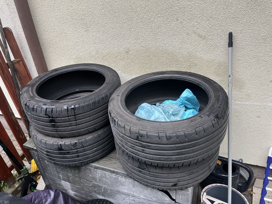 Opony 225/45 R17 XL Premiorri komplet.