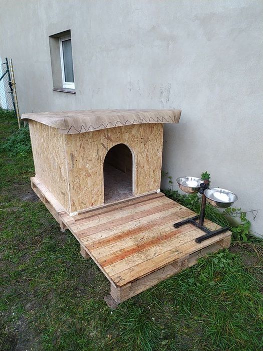 Buda dla psa ocieplana