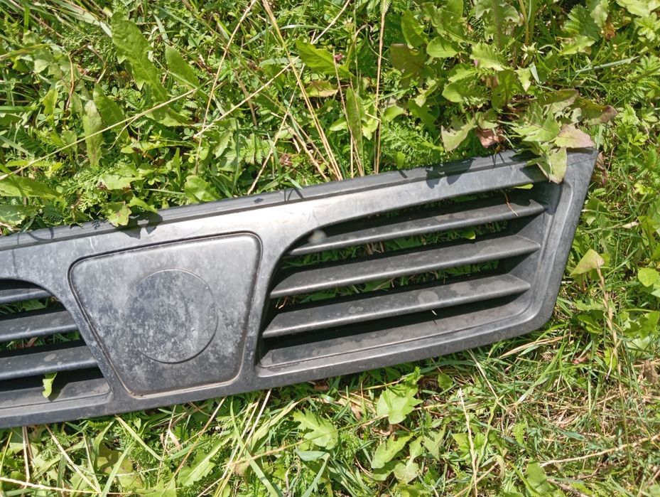 Grill atrapa chłodnicy Zderzaka przód Polonez Caro