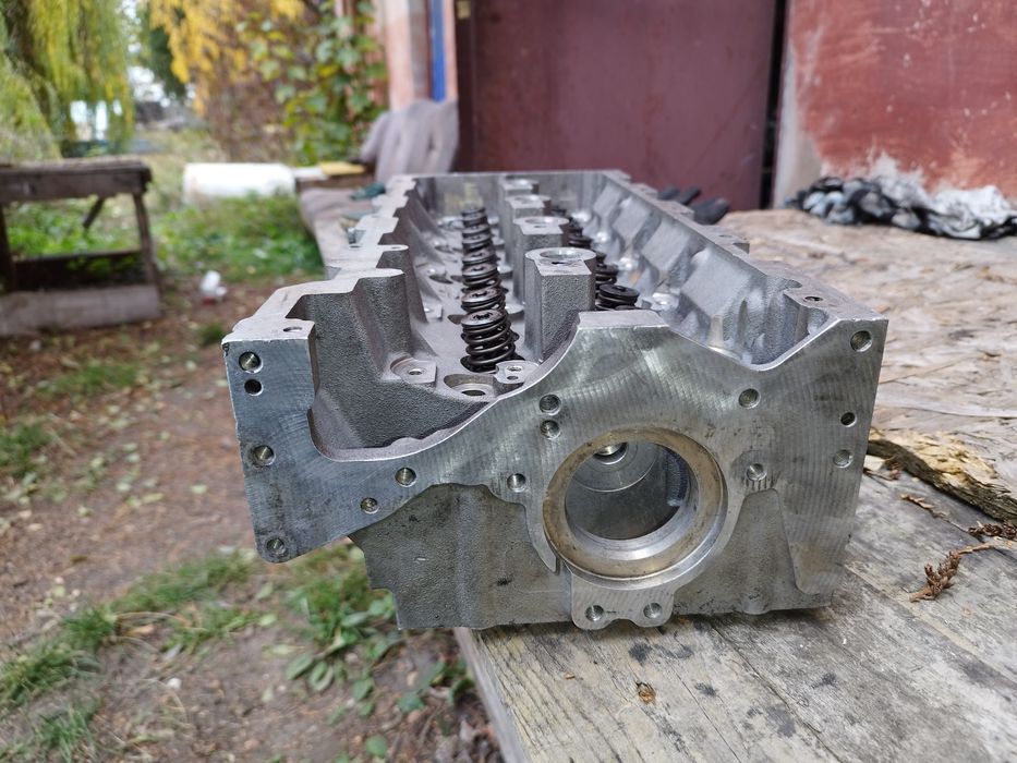 Головка блока цилиндров (ГБЦ) A6110105020 Mercedes W203 2.2 CDi