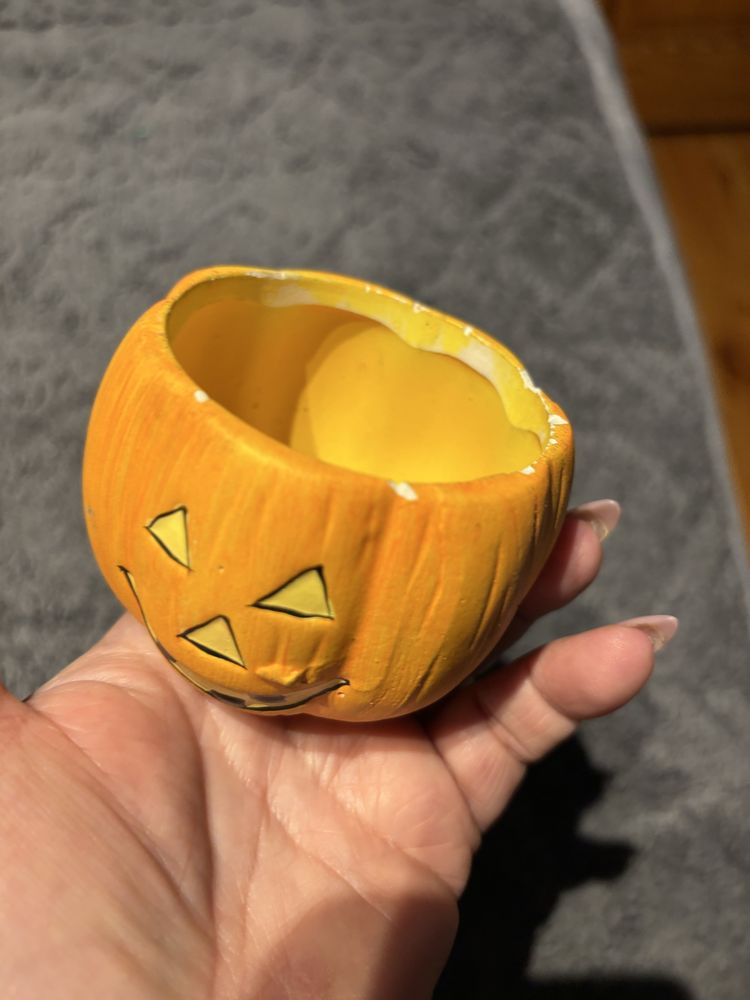 Doniczka hallowenowa