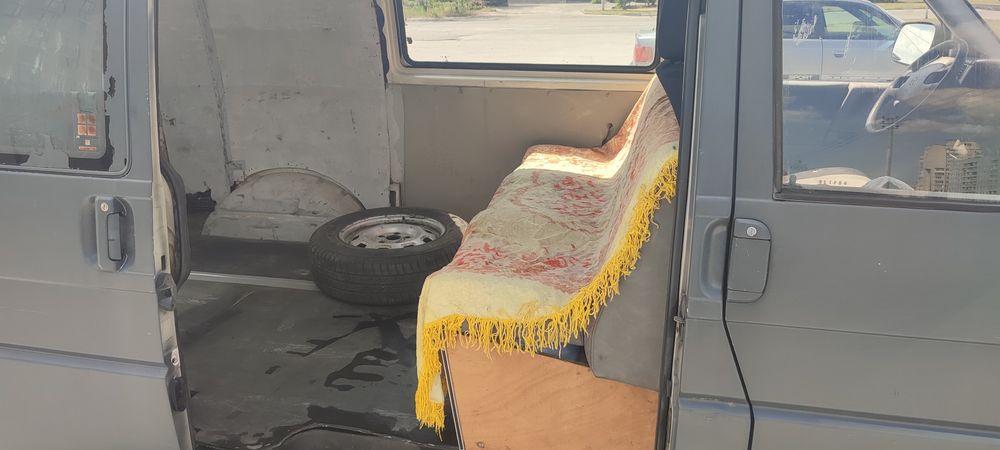 Volkswagen T4 не розмитнений