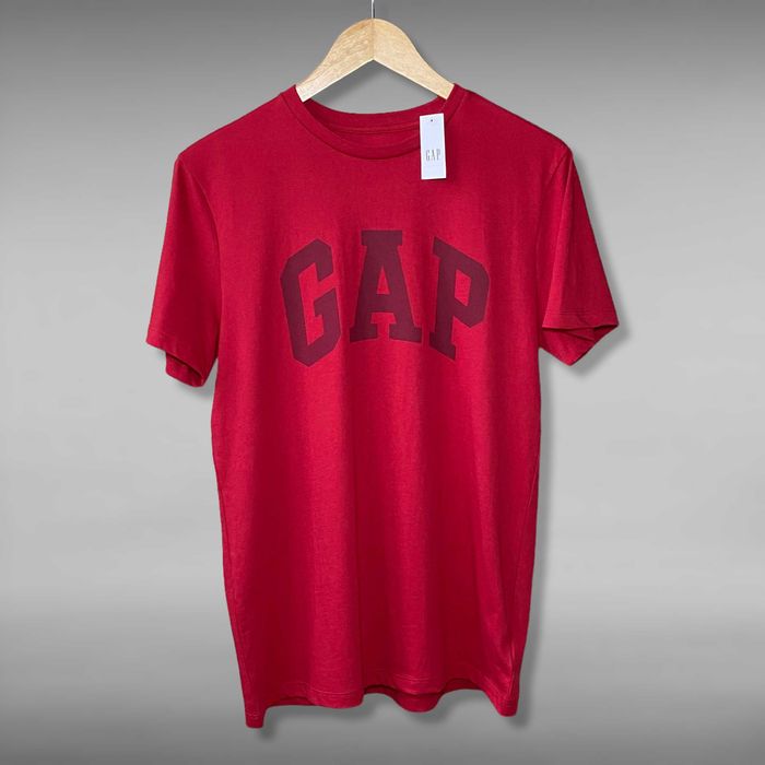 Футболка GAP червона