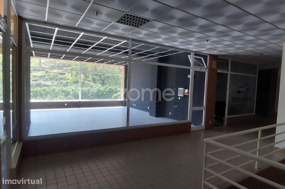 Loja c/ rentabilidade 6%, Rebordosa, Paredes