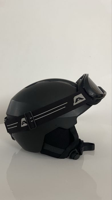 Kask i gogle - zestaw w b. dobrym stanie