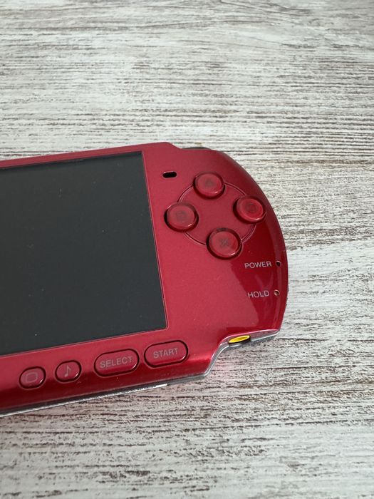 PSP Slim Lite 3004 Red edition