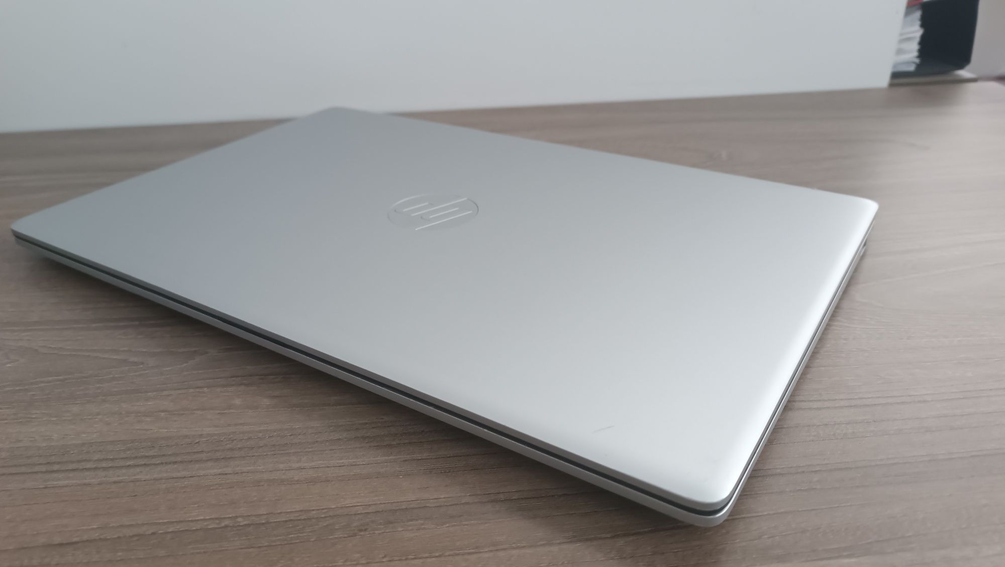 Батарея без износа HP 17 / I5-1135G7 / 256GB / 8GB RAM / WIN 11