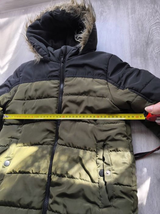 Ciepła, zimowa kurteczka chłopięca