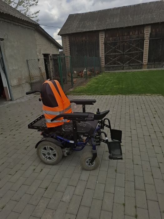 Wózek inwalidzki elektryczny Forest 2
