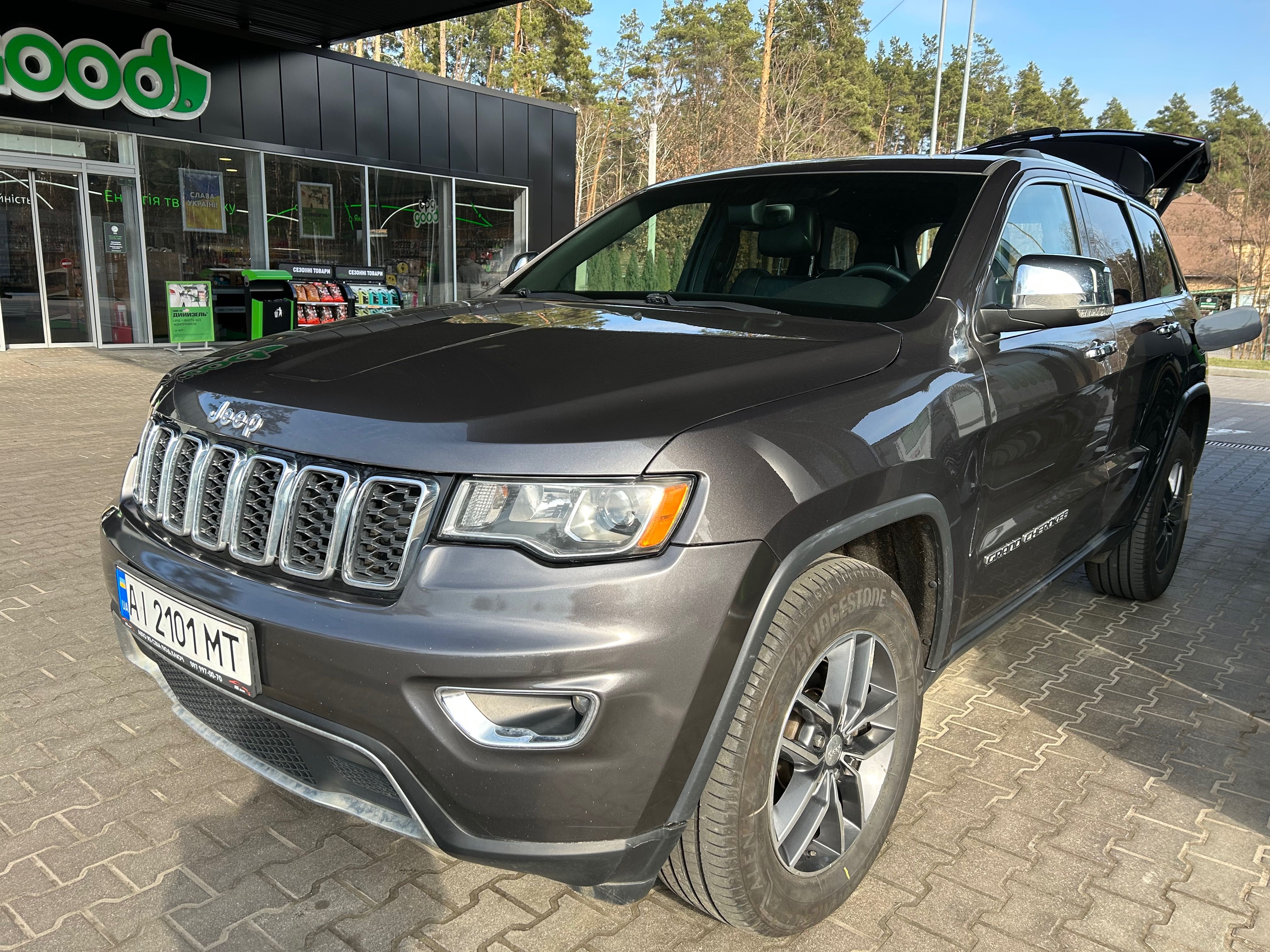 Продам Jeep Grand Cherokee 2017