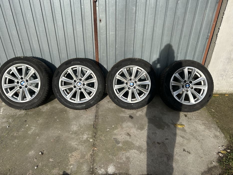 Felgi r 17  z oponami zimowymi Bmw 5 f10 f 11 E60 E61 5x120 Et30
