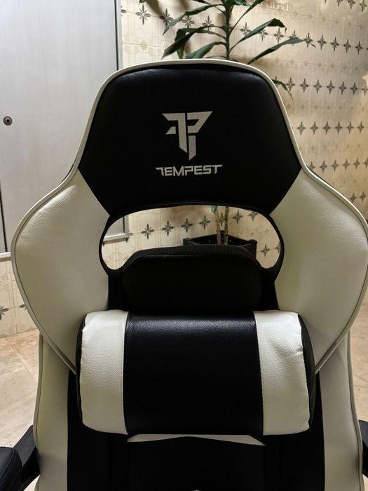 Secretaria mais módulo com gavetas mais cadeira