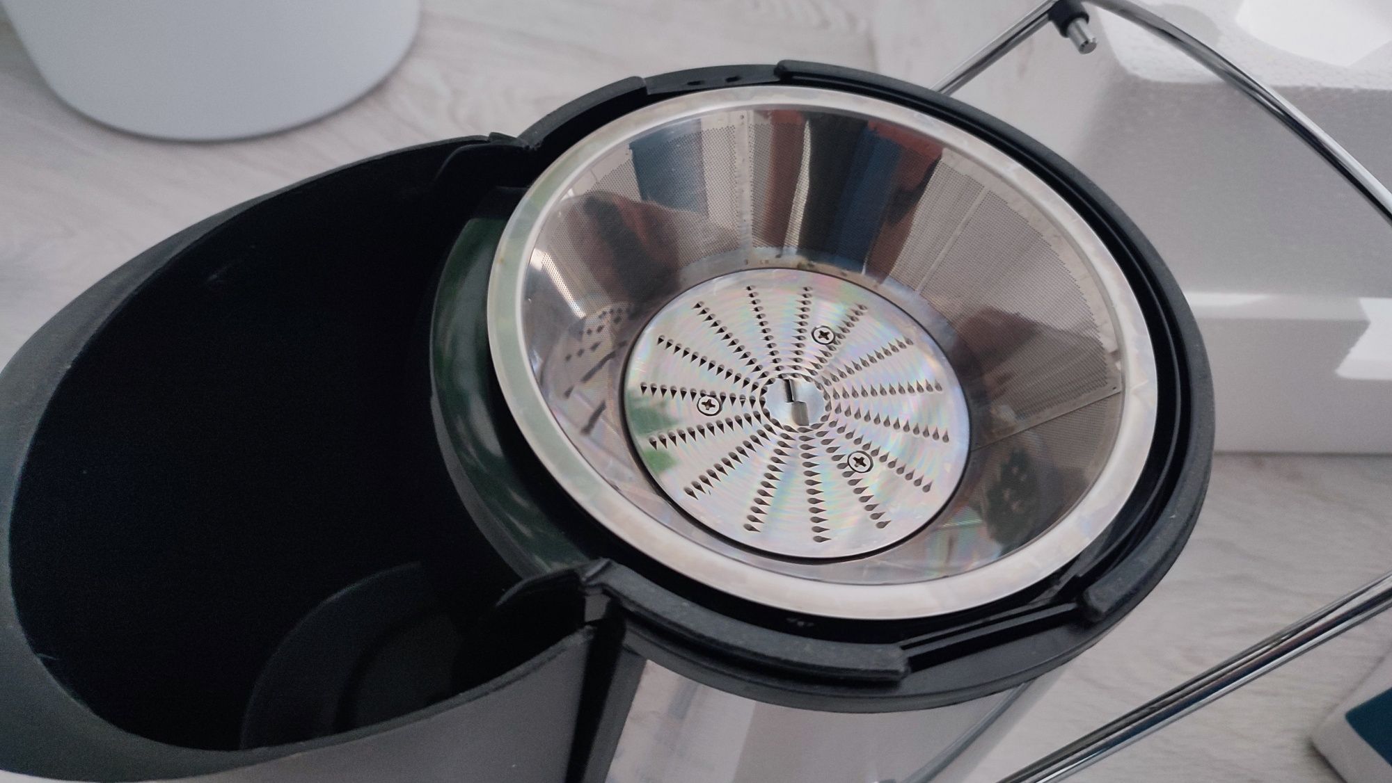 Sokowirówka, sokownik, wyciskarka, marki Transa 1400W