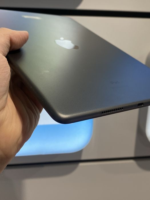 Apple iPad Air 3 64GB Space Gray Батарея 100%