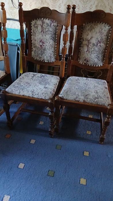 Продам шикарные стулья деревянные