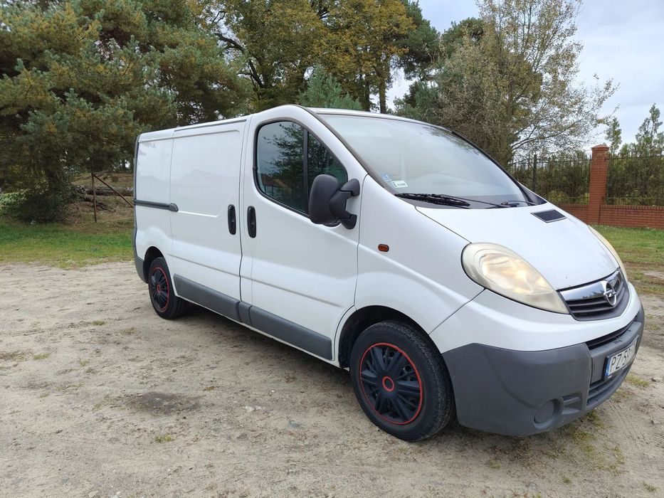 Opel VIVARO  Opel Vivaro 2.0 Cdti  Zadbany Polecam