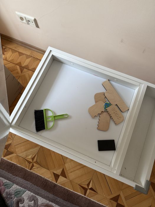 Дитячий світловий столик-пісочниця для малювання піском