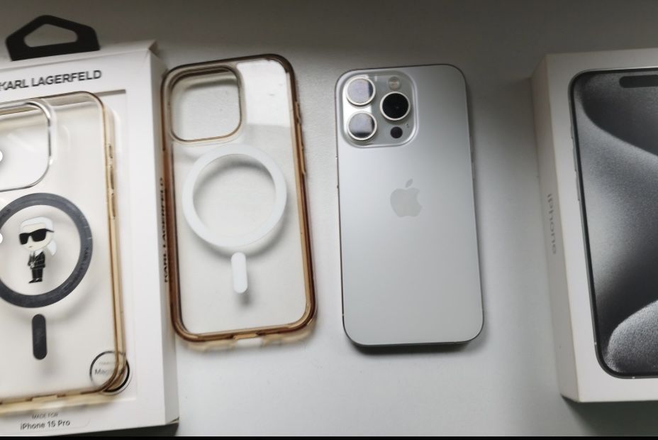 Iphone 15 pro   Titanium white stan bdb