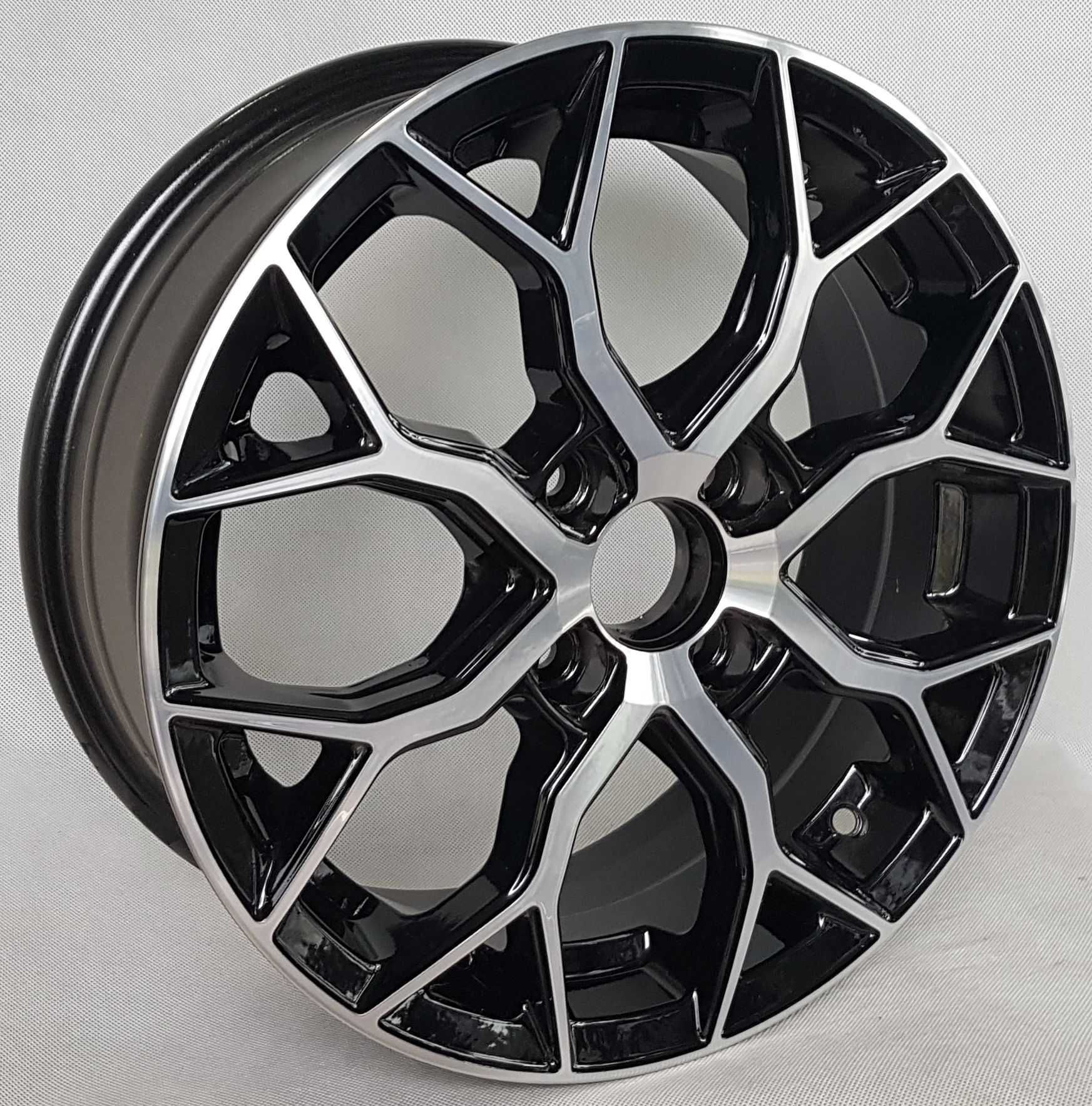 Felgi 15 Honda Jazz 3 4 Renault Clio 3 4x100 Fiat Grande Punto Evo