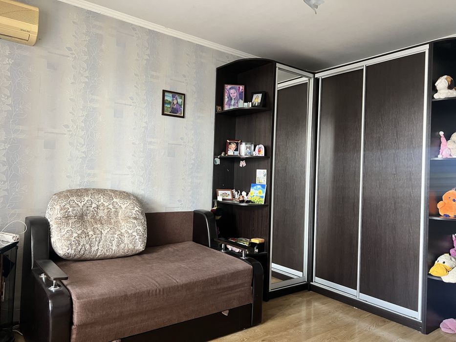 Продам 3-кімнатну квартиру 69,2 м2 м.Київ (Троєщина)