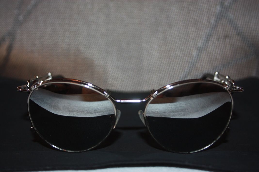 Солнцезащитные очки стильные модные