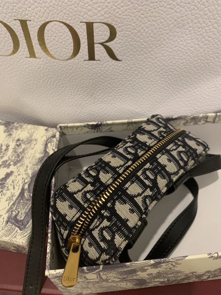 Dior bumbag/ bolsa de cintura