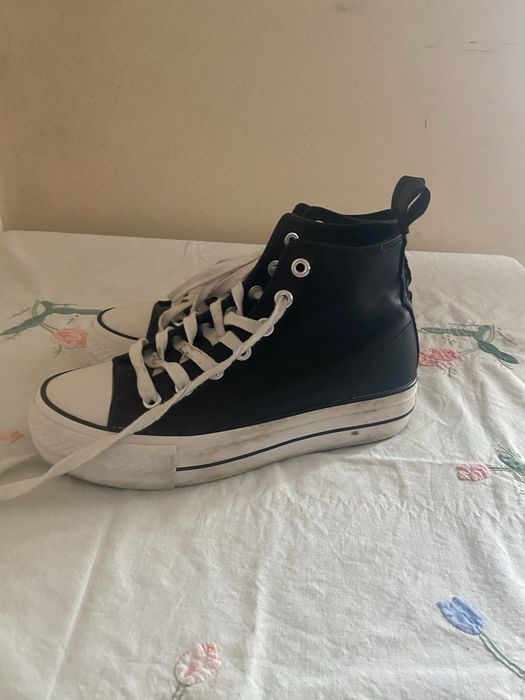 Sapatilhas Pretas Tam. 38