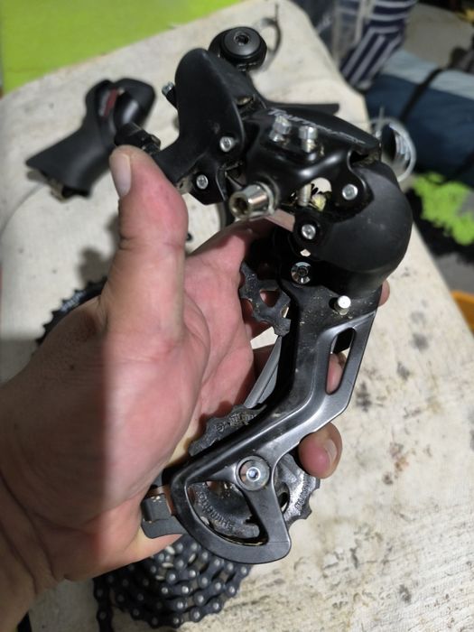 Manetes de estrada e grupo Shimano 2x7v