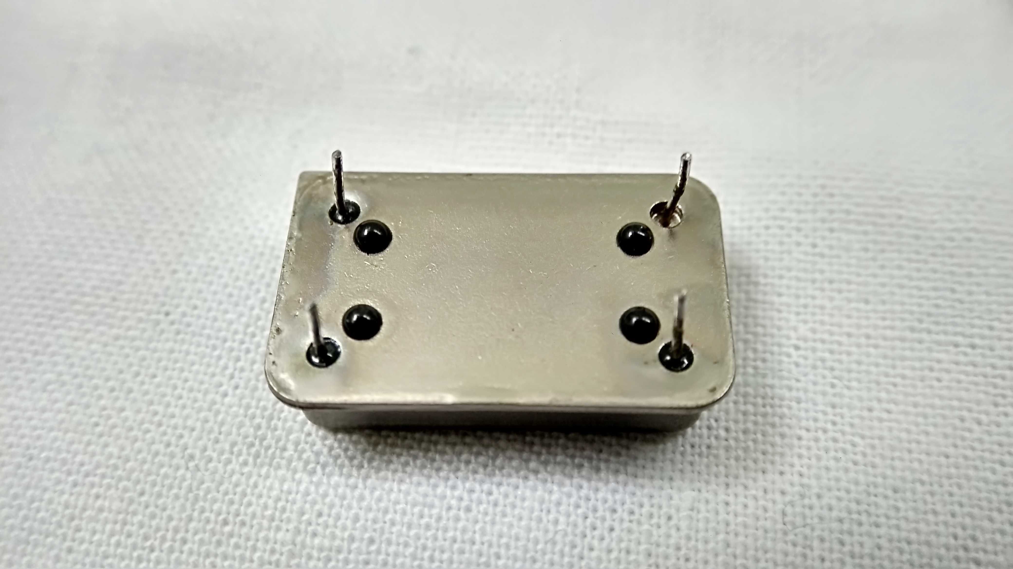 Кварцовий генератор C1000E 33.577Mhz JAPAN 78