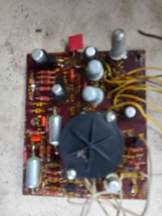 Плати з електрона