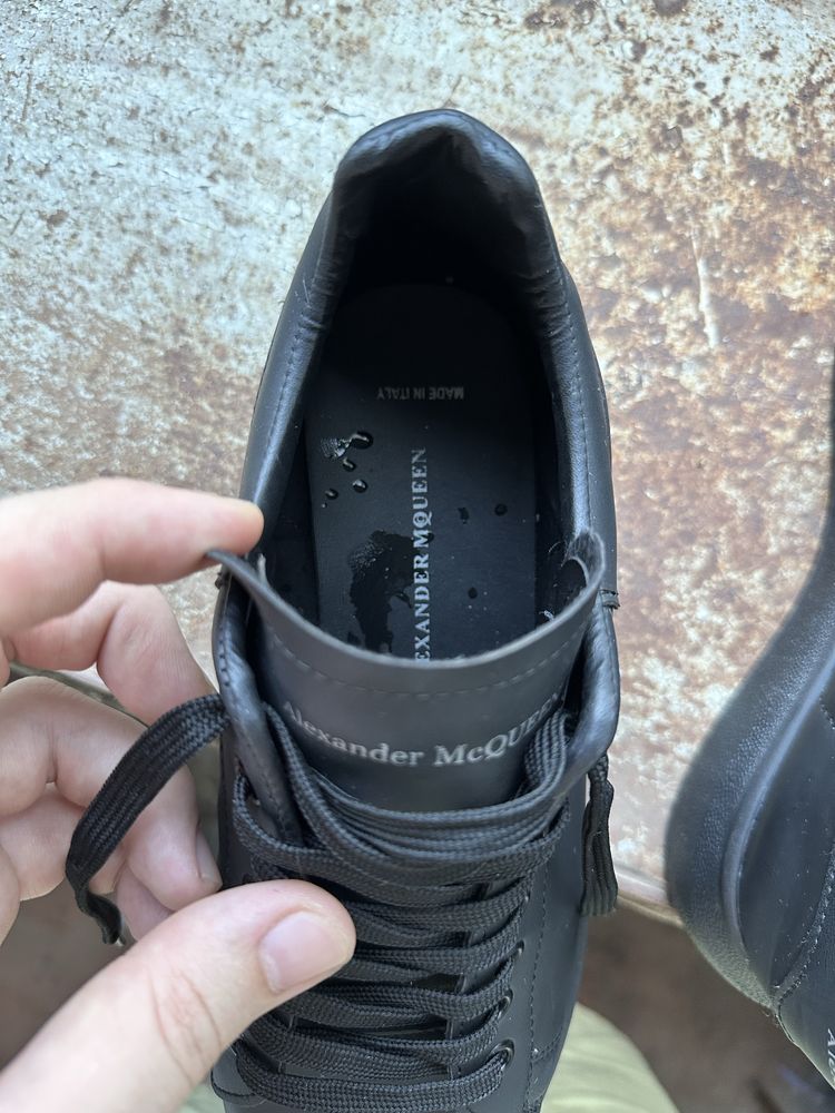 Alexander McQueen 40