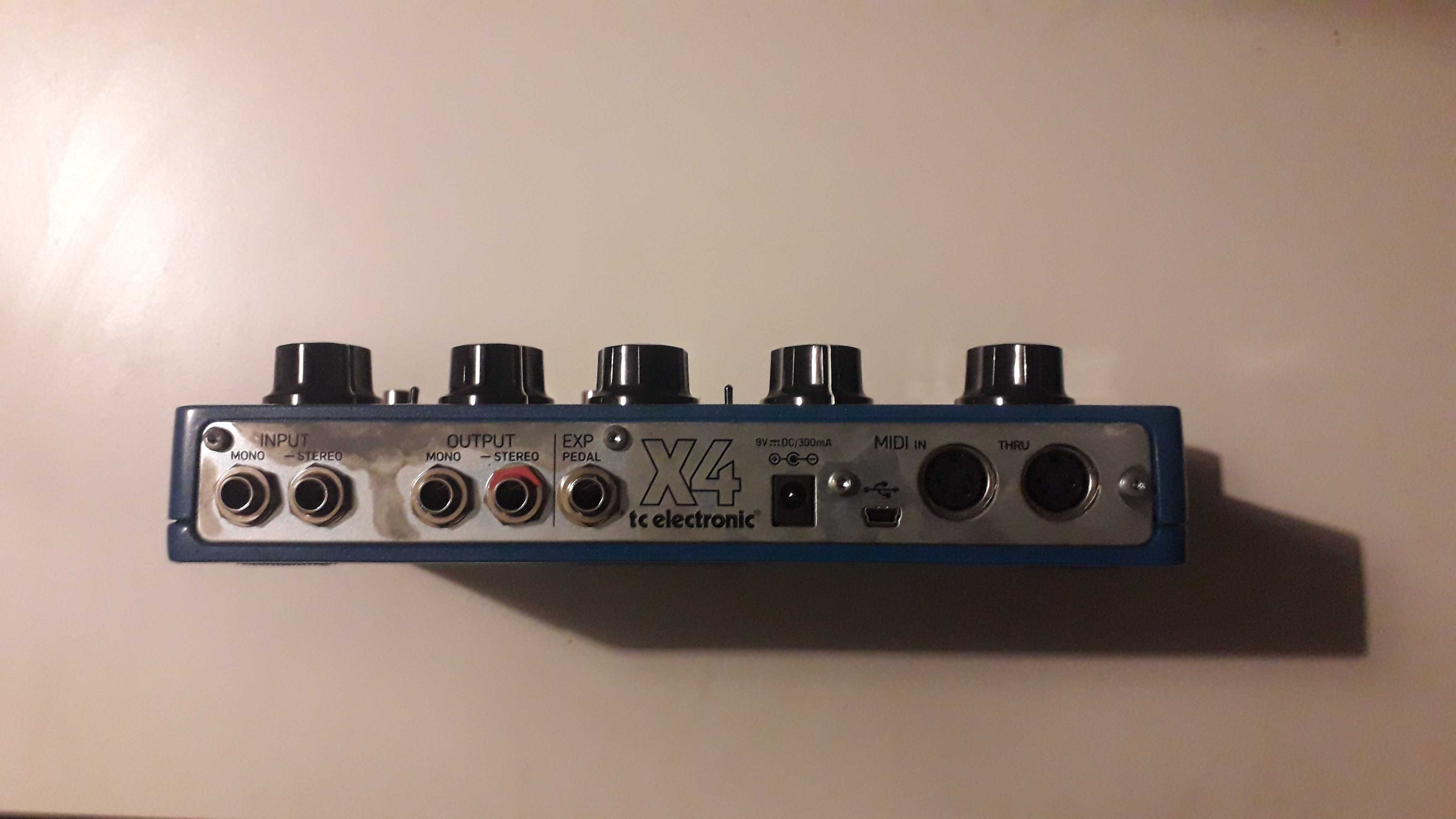 FLASHBACK x4 delay and looper - tc electronic
