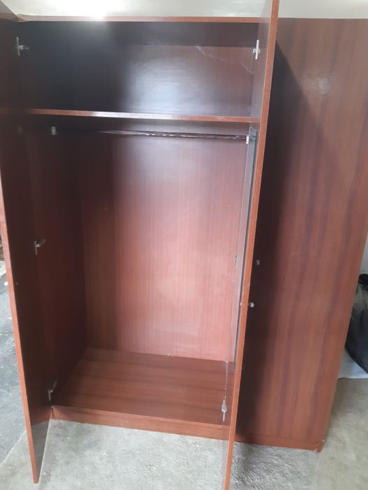 Roupeiro de 3 portas