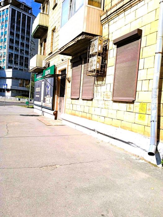 Продам офіс в центрі міста, пр. Аерокосмічний , 1 , Метро Левада, VG