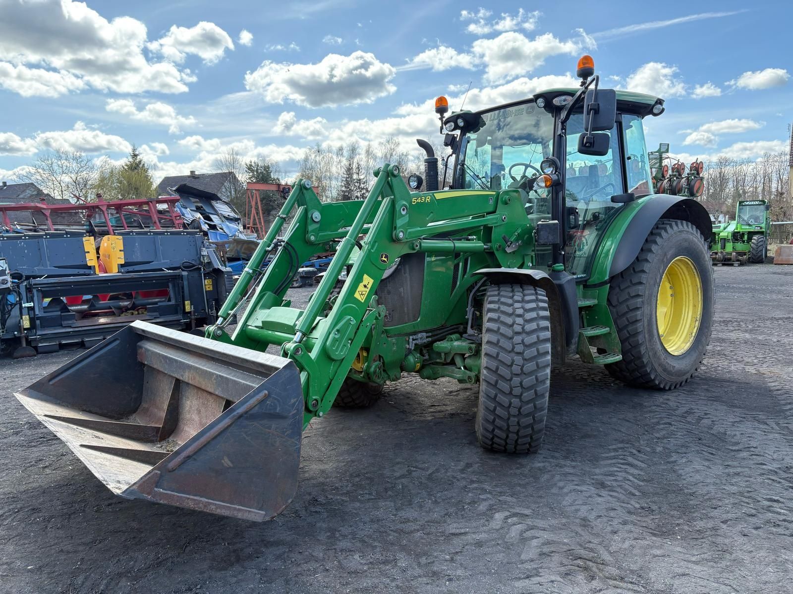 Ciągnik rolniczy John deer 5125R Tur Tuz Wom